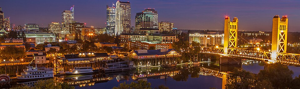 File:Sacramento Skyline at Night.jpg
