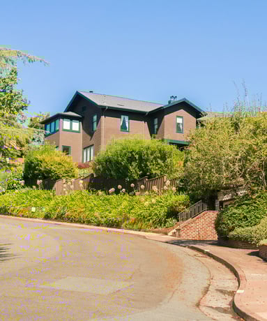 single family home in oakland hills