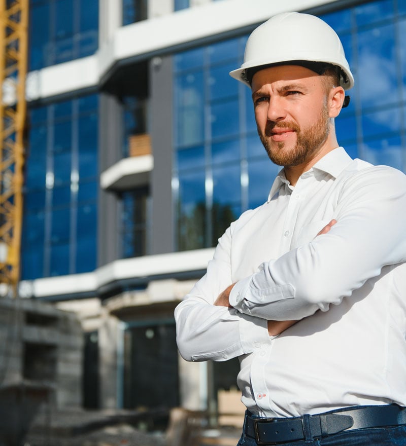 forman looking over job site
